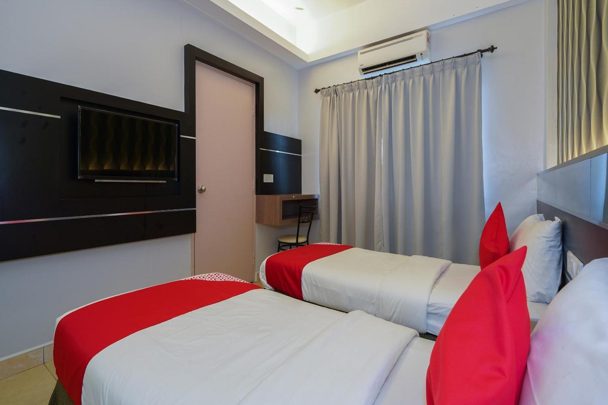 Hotel O Hotel Orchard Inn Lumut Dış mekan fotoğraf