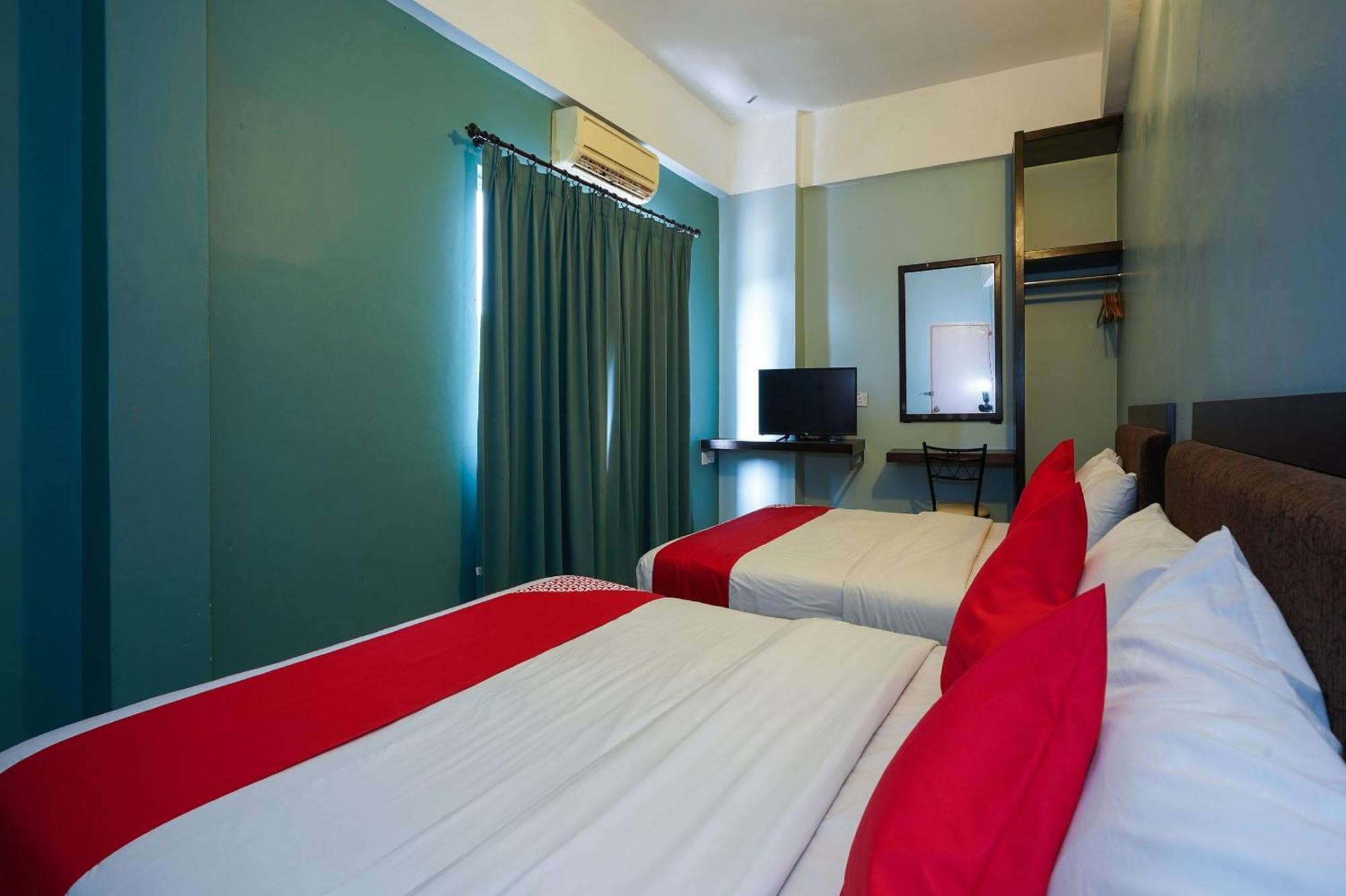 Hotel O Hotel Orchard Inn Lumut Dış mekan fotoğraf