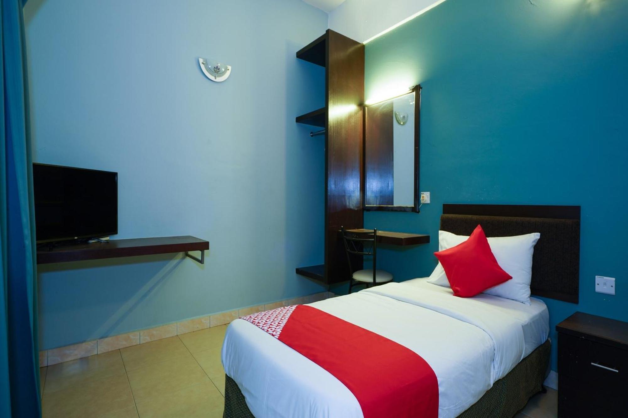 Hotel O Hotel Orchard Inn Lumut Dış mekan fotoğraf